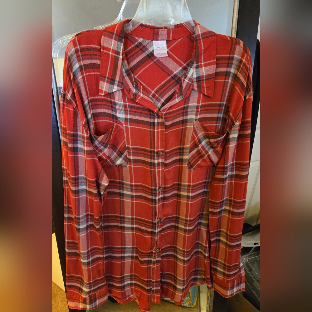 No Boundaries Red Plaid Button Down Shirt